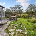 Lane * Crosby Garrett